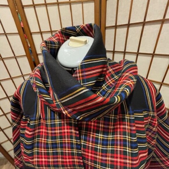 Reversible Wool Cape - Picture 3 of 12